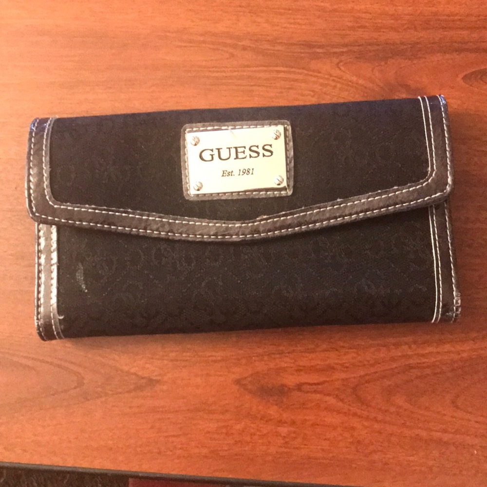 Guess wallet
